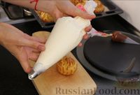 Фото приготовления рецепта: Заварные пирожные с кремом "Шарлотт" и соленой карамелью - шаг №20