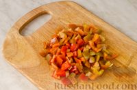 Фото приготовления рецепта: Суп с капустой, макаронами и помидорами - шаг №5