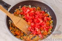 Фото приготовления рецепта: Суп с капустой, макаронами и помидорами - шаг №9