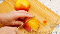 Фото приготовления рецепта: Смузи "ГрЯБлоко" (из груши, яблока и банана) - шаг №2