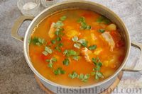 Фото приготовления рецепта: Гороховый суп со свининой и овощами - шаг №11