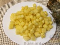 Фото приготовления рецепта: Яичница с ананасами «гурман» - шаг №2
