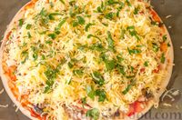 Фото приготовления рецепта: Пицца с курицей, шампиньонами и кукурузой - шаг №17
