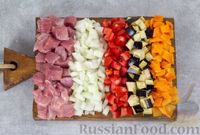 Фото приготовления рецепта: Макароны с мясом, помидорами, баклажанами и перцем - шаг №2