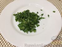 Фото приготовления рецепта: Салат с печенью и грибами - шаг №12