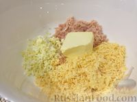 Фото приготовления рецепта: Перец, фаршированный ветчиной и сыром - шаг №6