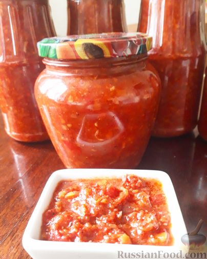 аджика из помидор и чеснока рецепт без перца болгарского без варки | Дзен
