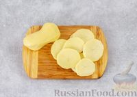 Фото приготовления рецепта: Картофельные зразы с сыром - шаг №2