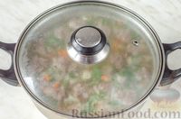 Фото приготовления рецепта: Гречневый суп с фрикадельками и грибами - шаг №18