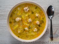 Фото приготовления рецепта: Суп с куриными фрикадельками и кабачковой "лапшой" - шаг №15