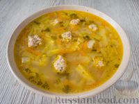 Фото приготовления рецепта: Суп с куриными фрикадельками и кабачковой "лапшой" - шаг №16