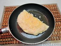 Фото приготовления рецепта: Вафельный бризоль с колбасой, помидорами и сыром - шаг №13