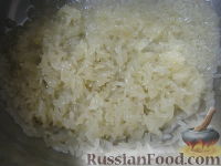 Фото приготовления рецепта: Начинки для пирожков из риса с яйцом - шаг №2