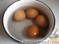 Фото приготовления рецепта: Жареные пирожки с рисом и яйцом - шаг №7