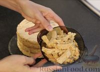 Фото приготовления рецепта: Торт "Киевский" по-новому - шаг №15