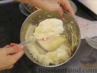 Фото приготовления рецепта: Торт "Киевский" по-новому - шаг №16