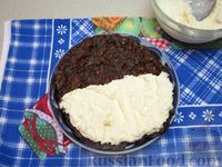 Фото приготовления рецепта: Шоколадный овсяноблин с начинкой из творога и бананов - шаг №8