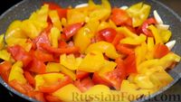 Фото приготовления рецепта: Пепероната из болгарского перца и помидоров - шаг №7