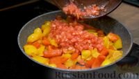 Фото приготовления рецепта: Пепероната из болгарского перца и помидоров - шаг №8