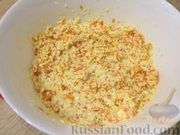 Фото приготовления рецепта: Сырники с морковью - шаг №12