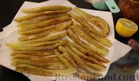 Фото приготовления рецепта: Баклажаны в лимонно-медовом соусе с чесноком - шаг №6