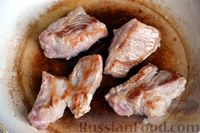 Фото приготовления рецепта: Суп со свиными рёбрышками и ячневой крупой - шаг №3