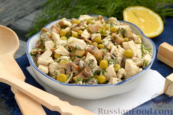 Салат с курицей, грибами и сыром — пошаговый рецепт с фото