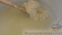 Фото приготовления рецепта: Домашний сыр из молока - шаг №3