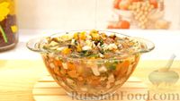 Фото к рецепту: "Копчёный" сырный суп с овощами и грибами