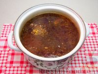 Фото приготовления рецепта: Куриный суп с краснокочанной капустой - шаг №12