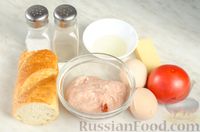 Фото приготовления рецепта: Яичные гренки с фаршем, помидорами и сыром - шаг №1