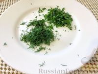Фото приготовления рецепта: Свекольный салат с птитимом и орехами - шаг №10