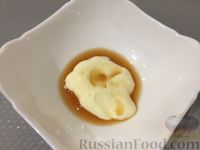 Фото приготовления рецепта: Авокадо с ананасом и креветками - шаг №4