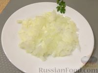 Фото приготовления рецепта: Салат из фасоли и ветчины - шаг №6