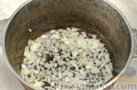 Фото приготовления рецепта: Сливочный суп из индейки со стручковой фасолью и орехами - шаг №5