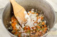 Фото приготовления рецепта: Сливочный суп из индейки со стручковой фасолью и орехами - шаг №7