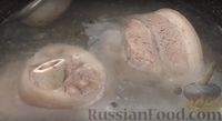 Фото приготовления рецепта: Домашняя колбаса из свиной рульки - шаг №3