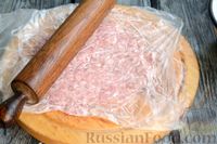 Фото приготовления рецепта: Бризоль с начинкой из грибов и солёных огурцов - шаг №7