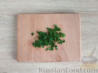 Фото приготовления рецепта: Салат с крабовыми палочками, макаронами и помидором - шаг №9