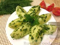 Фото к рецепту: Картофель отварной с зеленым луком