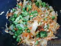 Фото приготовления рецепта: Сырный суп с гречкой и овощами - шаг №11