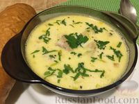 Фото к рецепту: Английский куриный суп с рисом и сыром