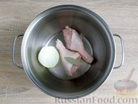 Фото приготовления рецепта: Куриный суп с творожными клёцками - шаг №2