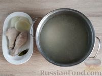 Фото приготовления рецепта: Куриный суп с творожными клёцками - шаг №7
