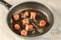 Фото приготовления рецепта: Суп с жареной свининой и помидорами - шаг №10