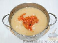 Фото приготовления рецепта: Густой гороховый суп со свининой и копченой курицей - шаг №11