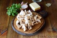 Фото приготовления рецепта: Сырный суп с грибами и копчёной колбасой - шаг №6