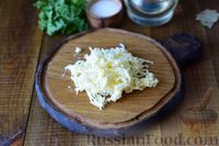 Фото приготовления рецепта: Сырный суп с грибами и копчёной колбасой - шаг №10