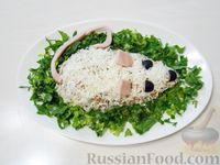 Фото приготовления рецепта: Мясной салат "Крыска" с языком и ветчиной - шаг №13