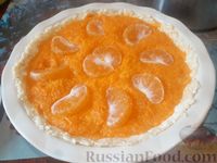 Фото приготовления рецепта: Тыквенный пирог с мандаринами и шоколадной глазурью - шаг №11